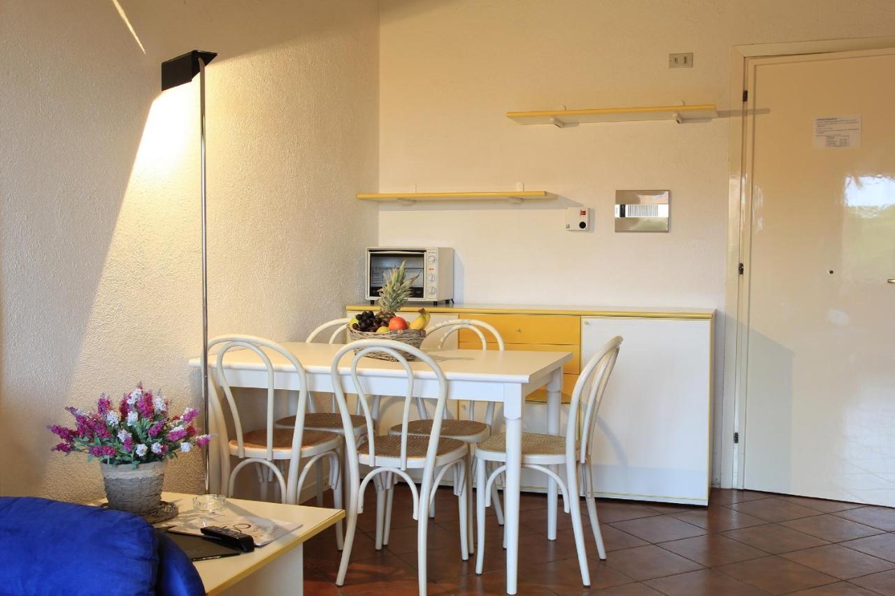 Residence Bouganville Porto Rotondo Bagian luar foto