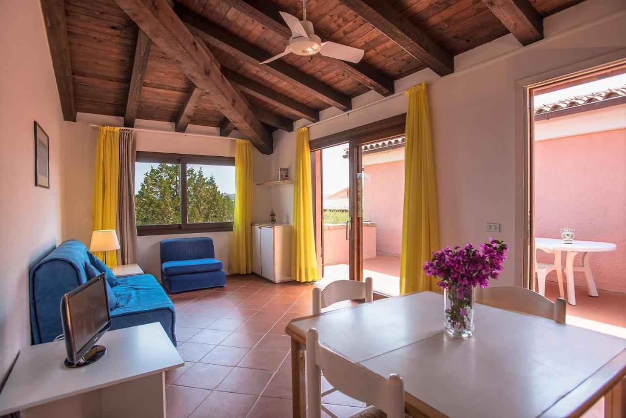 Residence Bouganville Porto Rotondo Bagian luar foto