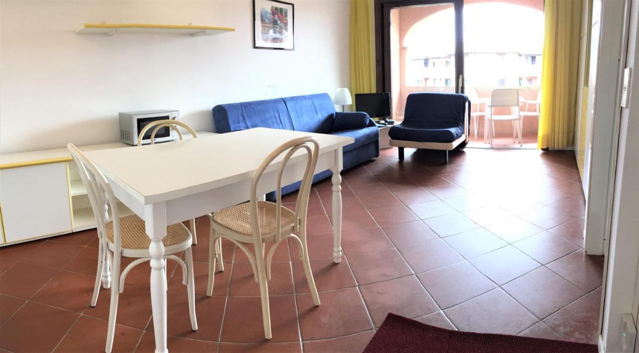 Residence Bouganville Porto Rotondo Bagian luar foto