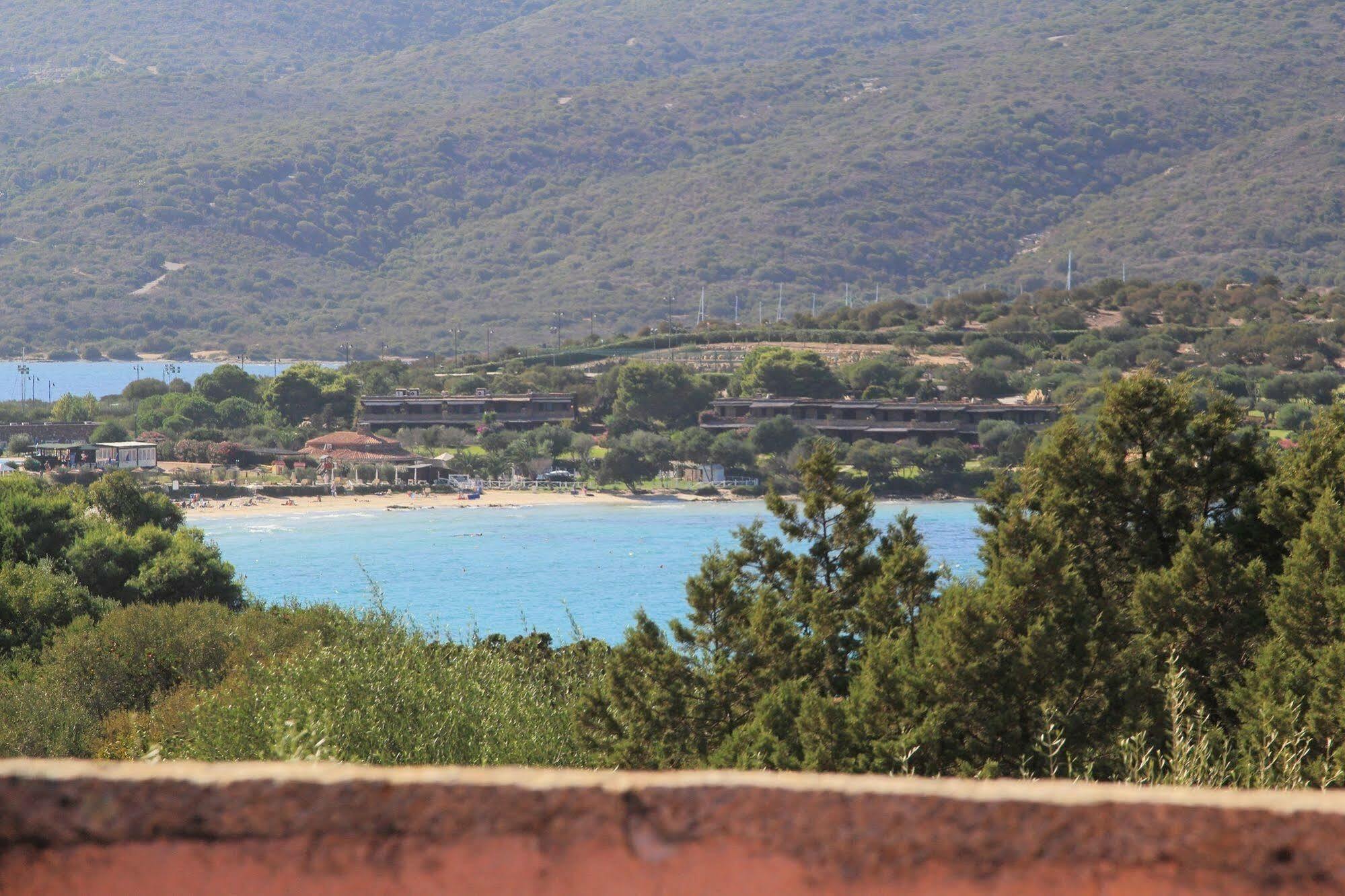 Residence Bouganville Porto Rotondo Bagian luar foto